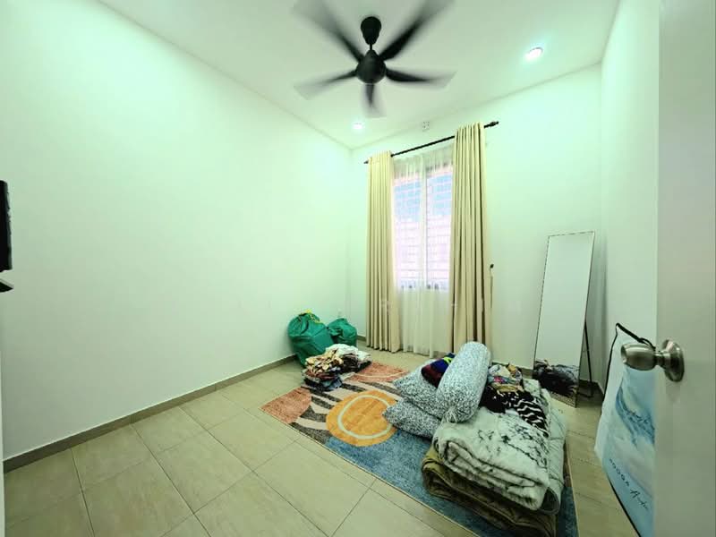 Rumah Teres 2 Tingkat untuk Dijual di Semenyih (Selangor) - Azli Ibrahim - Bedroom - PropertyGuru.com.my