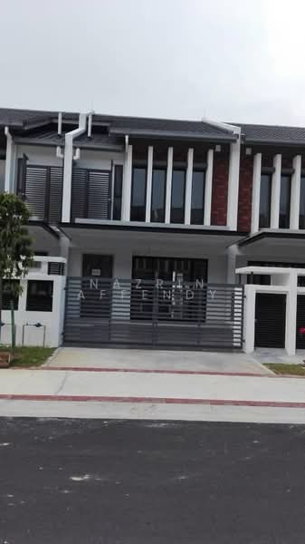 2-storey Terraced House for Sale in Shah Alam (Selangor) - Nazrin Affendy - Exterior - PropertyGuru.com.my
