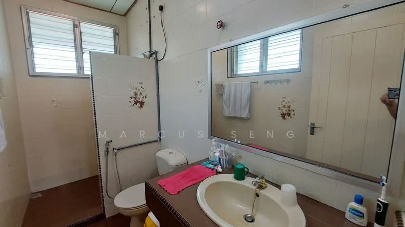 Semi-Detached House for Sale in Taman Mansion (Ipoh) - Marcus Seng - Bathroom - PropertyGuru.com.my