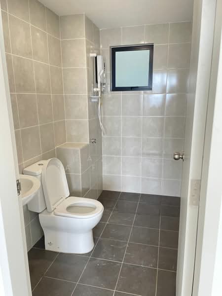 Servis Apartment untuk Dijual di Huni @ Eco Ardence - Nazrin Affendy - Bathroom - PropertyGuru.com.my