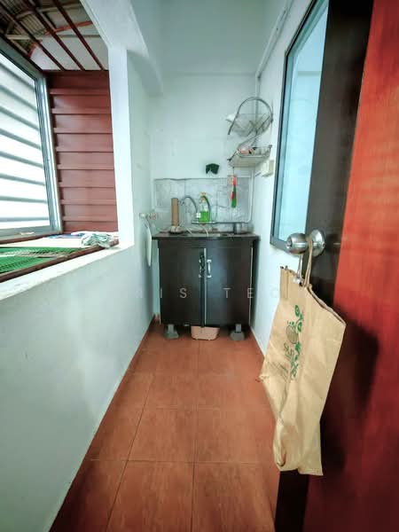 Pangsapuri untuk Dijual di Taman Kang Har Tong - Chris Teoh - Balcony - PropertyGuru.com.my