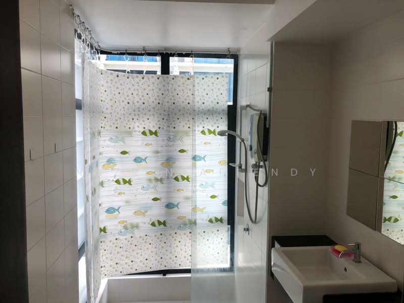 Servis Apartment untuk Dijual di Trefoil @ Setia City - Nazrin Affendy - Bathroom - PropertyGuru.com.my