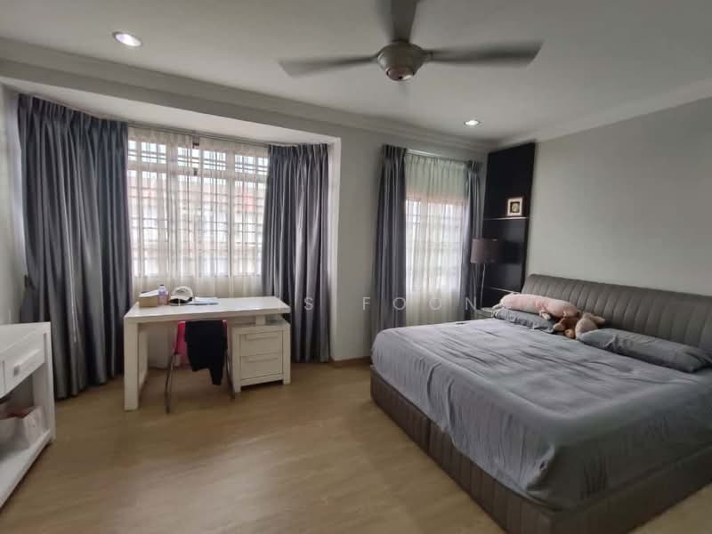 3-storey Terraced House for Sale in Bandar Utama (Selangor) - Louis Foong - Bedroom - PropertyGuru.com.my