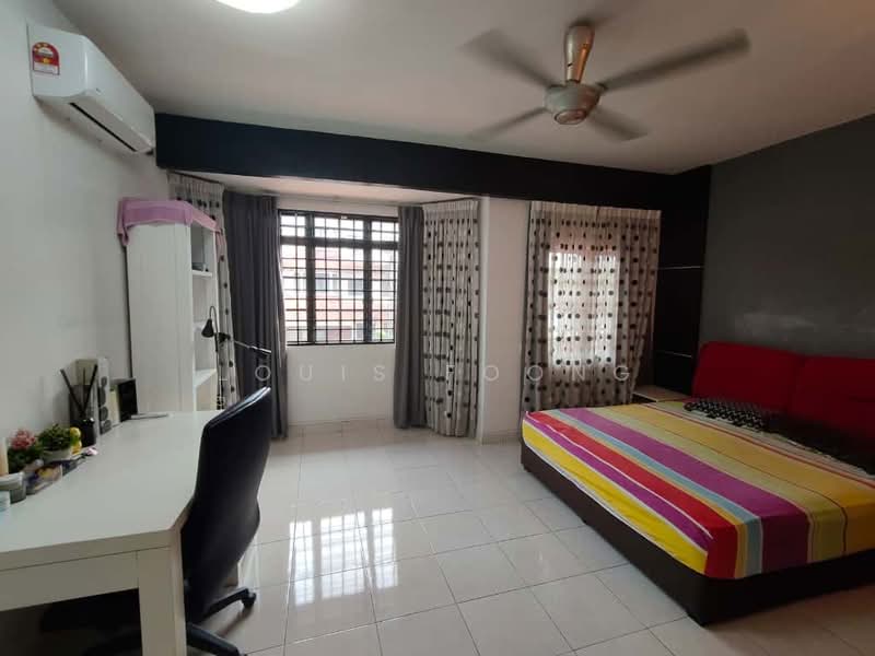 3-storey Terraced House for Sale in Bandar Utama (Selangor) - Louis Foong - Bedroom - PropertyGuru.com.my