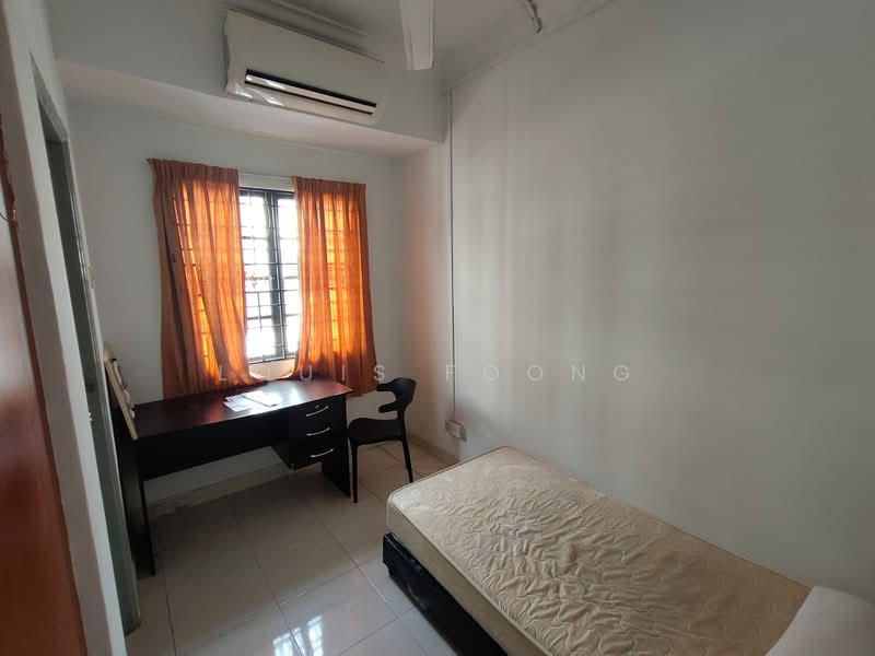 3-storey Terraced House for Sale in Bandar Utama (Selangor) - Louis Foong - Bedroom - PropertyGuru.com.my