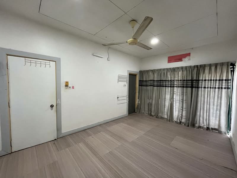 Semi-Detached House for Sale in Presint 10 (Putrajaya) - Azli Ibrahim - Interior - PropertyGuru.com.my