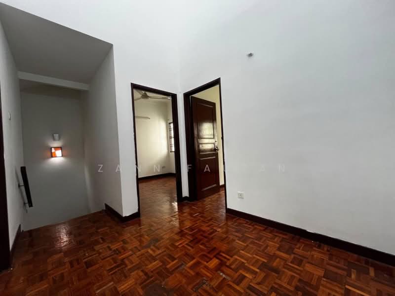 Terraced House for Sale in Taman Pinggiran Usj (Subang Jaya) - Zann Fauzan - Interior - PropertyGuru.com.my