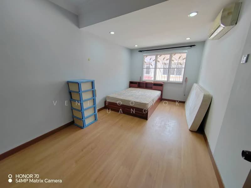 2-storey Terraced House for Rent in Setia Alam (Selangor) - Veni Foo Yoke Fuang - Bedroom - PropertyGuru.com.my