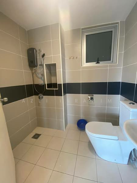 Service Residence for Sale at Saville @ Cheras - Azli Ibrahim - Bathroom - PropertyGuru.com.my
