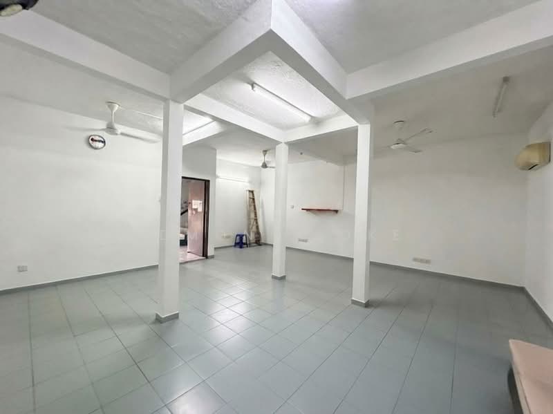 Rumah Teres 2-Tingkat untuk Dijual di Taman Bukit Maluri (Kepong) - Edmond Loke - Interior - PropertyGuru.com.my