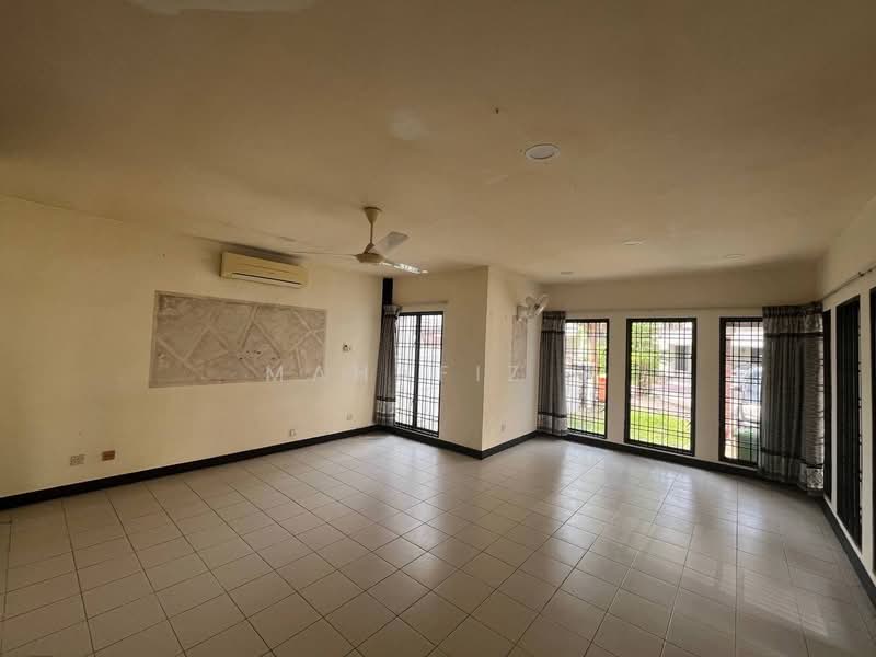 Bungalow for Sale in Putrajaya (Putrajaya) - Mahafiz . - Living Room - PropertyGuru.com.my