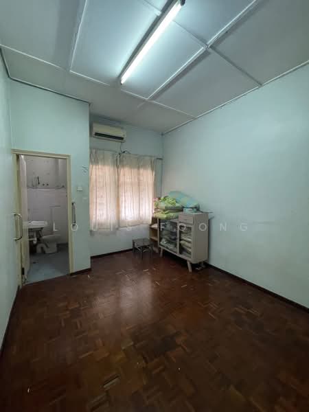 2-storey Terraced House for Sale in Kepong Baru (Kepong) - Louis Foong - Bathroom - PropertyGuru.com.my
