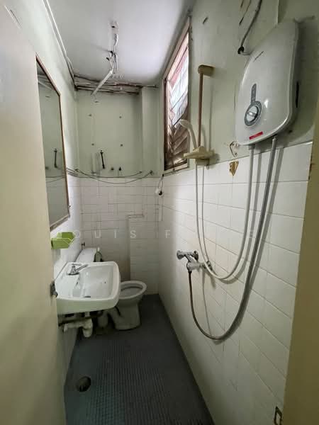 2-storey Terraced House for Sale in Kepong Baru (Kepong) - Louis Foong - Bathroom - PropertyGuru.com.my