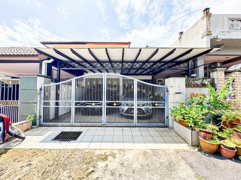 2-storey Terraced House for Sale in Taman Rakan Cheras (Cheras) - Azli Ibrahim - Exterior - PropertyGuru.com.my