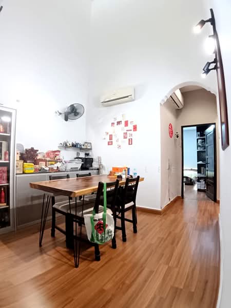 Rumah Teres 1 Tingkat untuk Dijual di Taman Molek (Johor Bahru) - Calvin Lee - PropertyGuru.com.my