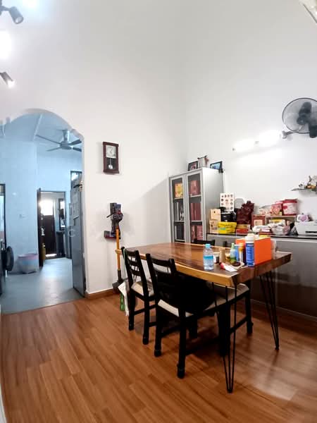 Rumah Teres 1 Tingkat untuk Dijual di Taman Molek (Johor Bahru) - Calvin Lee - PropertyGuru.com.my