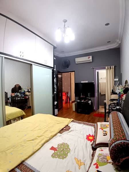 Rumah Teres 1 Tingkat untuk Dijual di Taman Molek (Johor Bahru) - Calvin Lee - PropertyGuru.com.my