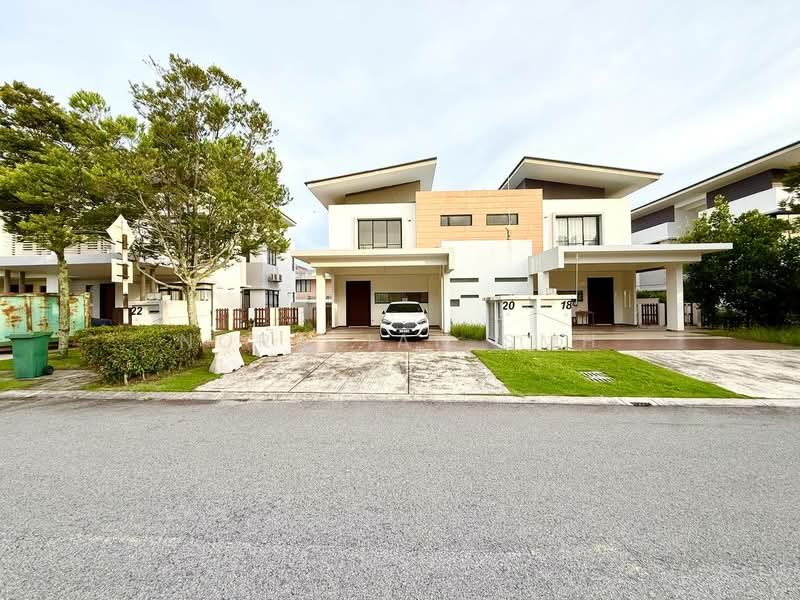 Semi-Detached House for Sale in Setia Ecohill (Semenyih) - Norafian SMH - Exterior - PropertyGuru.com.my