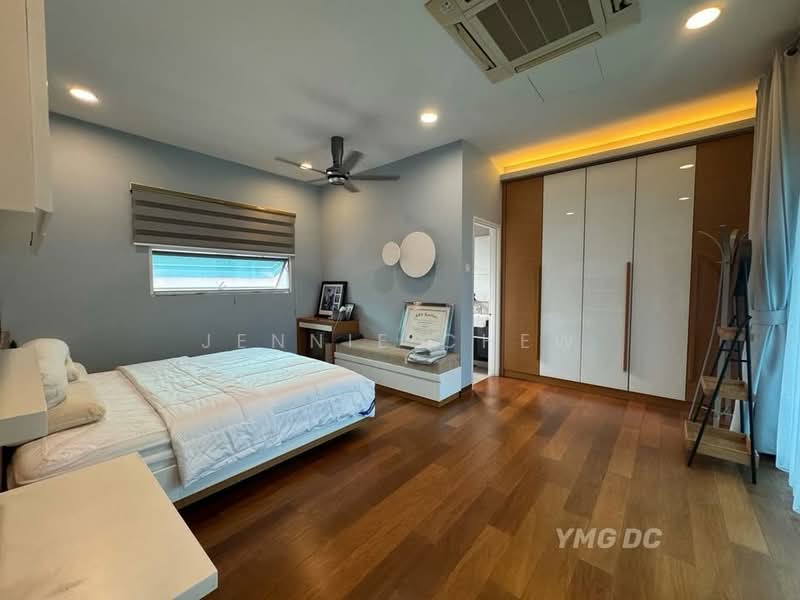 Bungalow House untuk Dijual di Ambang Botanic (Klang) - Jennie Chew - Bedroom - PropertyGuru.com.my