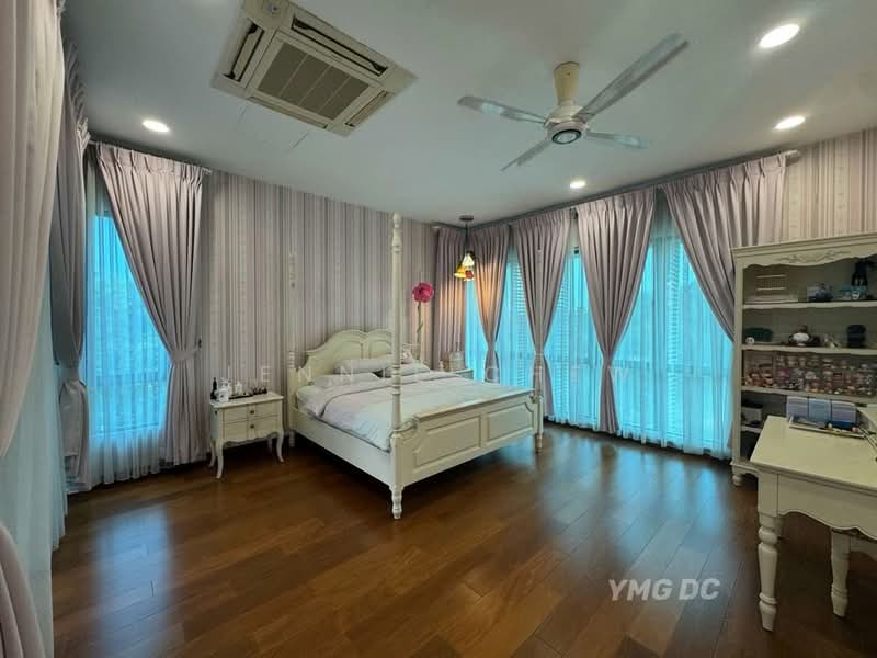 Bungalow House untuk Dijual di Ambang Botanic (Klang) - Jennie Chew - Bedroom - PropertyGuru.com.my