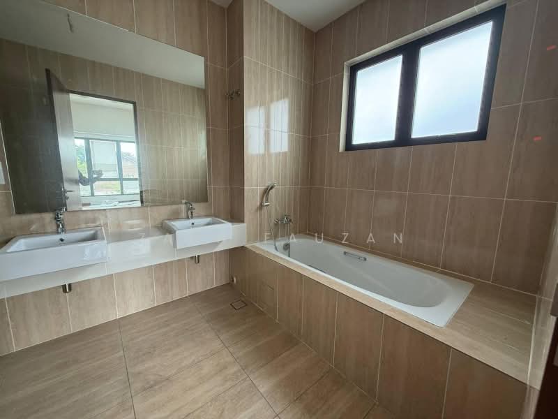Bungalow for Sale in Subang Bestari (Shah Alam) - Zann Fauzan - Bathroom - PropertyGuru.com.my