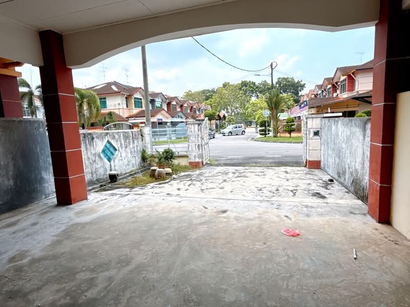 1-storey Terraced House for Sale in Taman Daiman Jaya (Kota Tinggi) - Calvin Lee - PropertyGuru.com.my