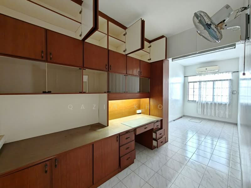2-storey Terraced House for Sale in Taman Pertama (Ipoh) - Qazin Khoo - Study - PropertyGuru.com.my