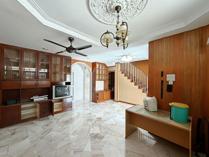 2-storey Terraced House for Sale in Taman Pertama (Ipoh) - Qazin Khoo - Living Room - PropertyGuru.com.my