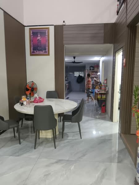 2-storey Terraced House for Sale in Taman Sri Segambut (Segambut) - Eric Per - Dining Room - PropertyGuru.com.my