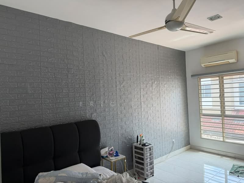 Rumah Teres 2 Tingkat untuk Dijual di Sutera Damansara (Damansara Damai) - Eric Per - Bedroom - PropertyGuru.com.my