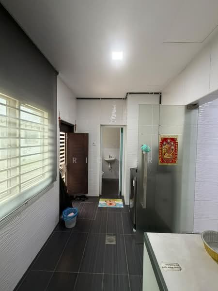 Rumah Teres 2 Tingkat untuk Dijual di Sutera Damansara (Damansara Damai) - Eric Per - Interior - PropertyGuru.com.my