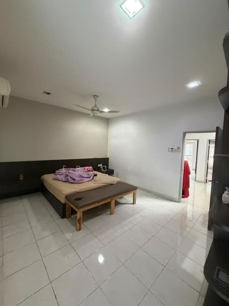 Rumah Teres 2 Tingkat untuk Dijual di Sutera Damansara (Damansara Damai) - Eric Per - Bedroom - PropertyGuru.com.my