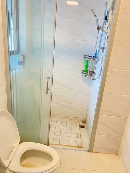 Pangsapuri untuk Disewa di Starview Bay @ Forest City - Alex Cheah - Bathroom - PropertyGuru.com.my