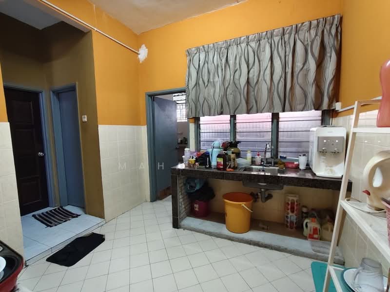 Rumah Teres 2 Tingkat untuk Dijual di Taman Lestari Putra (Seri Kembangan) - Mahafiz . - PropertyGuru.com.my