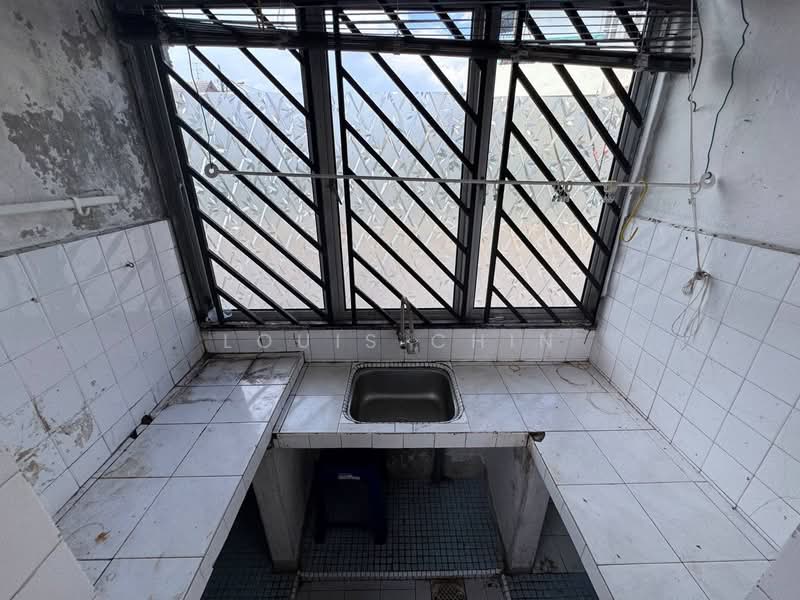 1-storey Terraced House for Sale in Taman Daya (Johor Bahru) - Louis Chin - PropertyGuru.com.my