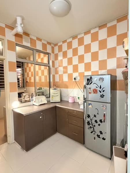 Pangsapuri untuk Dijual di Kipark Apartment - Ong Lih Shyan - Kitchen - PropertyGuru.com.my