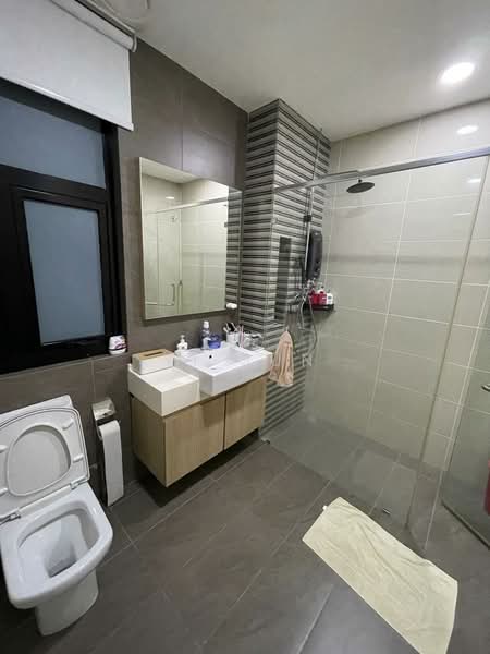Kondominium untuk Disewa di Sky Condominium (Skyz Residence) - Yi Jun - Bathroom - PropertyGuru.com.my