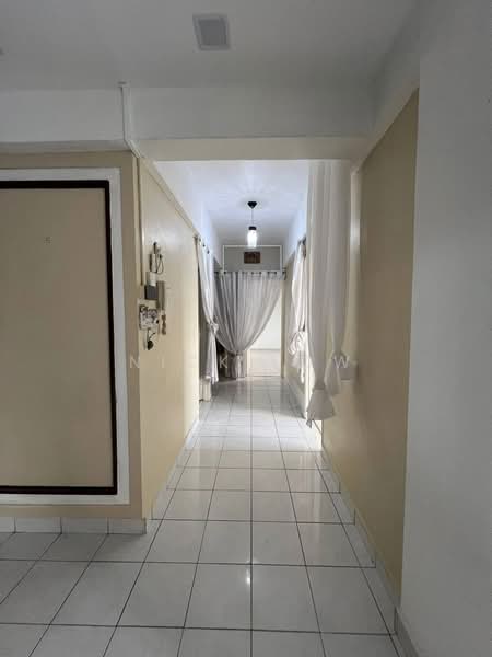 Kondominium untuk Disewa di Dwi Mahkota - Nick Low - Corridor - PropertyGuru.com.my