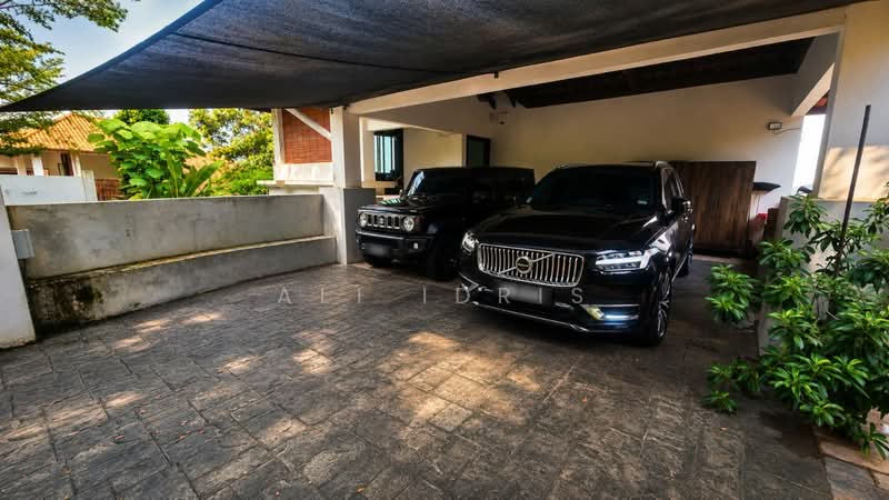 Rumah Banglo untuk Dijual di Alam Damai (Cheras) - Ali Idris - Car Park - PropertyGuru.com.my