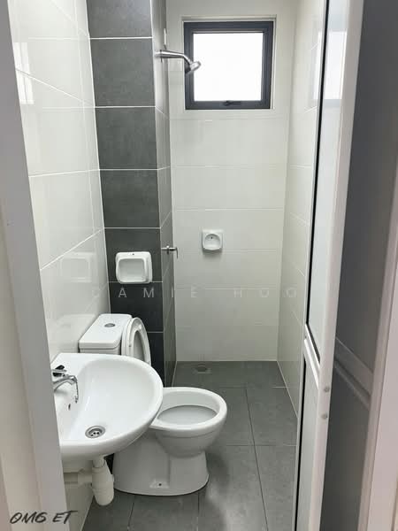 Servis Apartment untuk Dijual di Maple Residences @ Bandar Bestari Klang - Camie Hoo - Bathroom - PropertyGuru.com.my