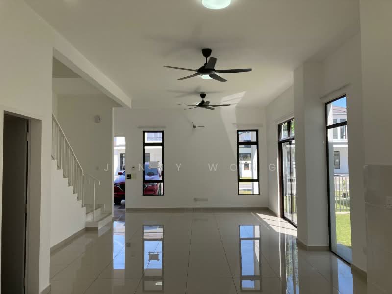 Rumah Teres 2 Tingkat untuk Disewa di Eco Grandeur (Puncak Alam) - Jenny Wong - Living Room - PropertyGuru.com.my