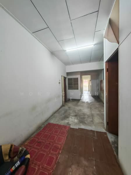 Shop / Office for Rent in Johor Bahru (Johor) - Hong Charng Lee - Interior - PropertyGuru.com.my