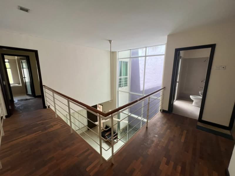 Rumah Teres 2 Tingkat untuk Dijual di Leisure Farm (Gelang Patah) - Will Lee - Corridor - PropertyGuru.com.my