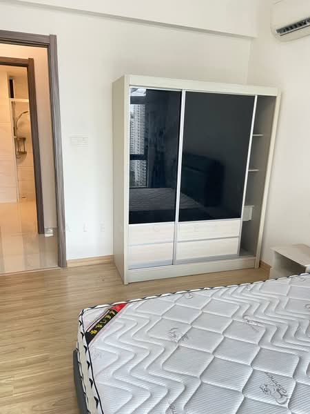 Pangsapuri untuk Disewa di Starview Bay @ Forest City - Alex Cheah - Bedroom 1 - PropertyGuru.com.my