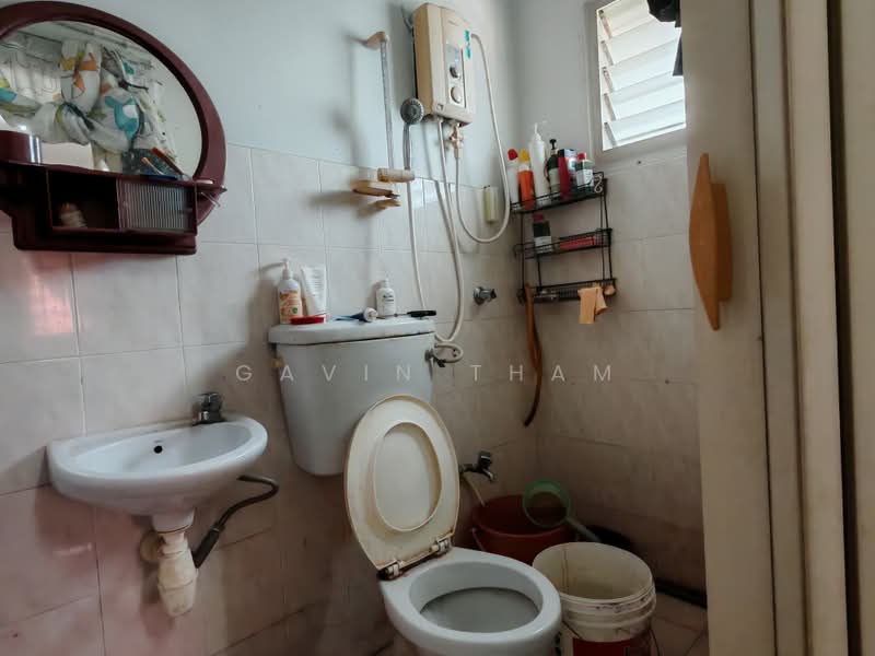 Apartment for Sale at Pangsapuri Cemara - Gavin Tham - Bathroom - PropertyGuru.com.my