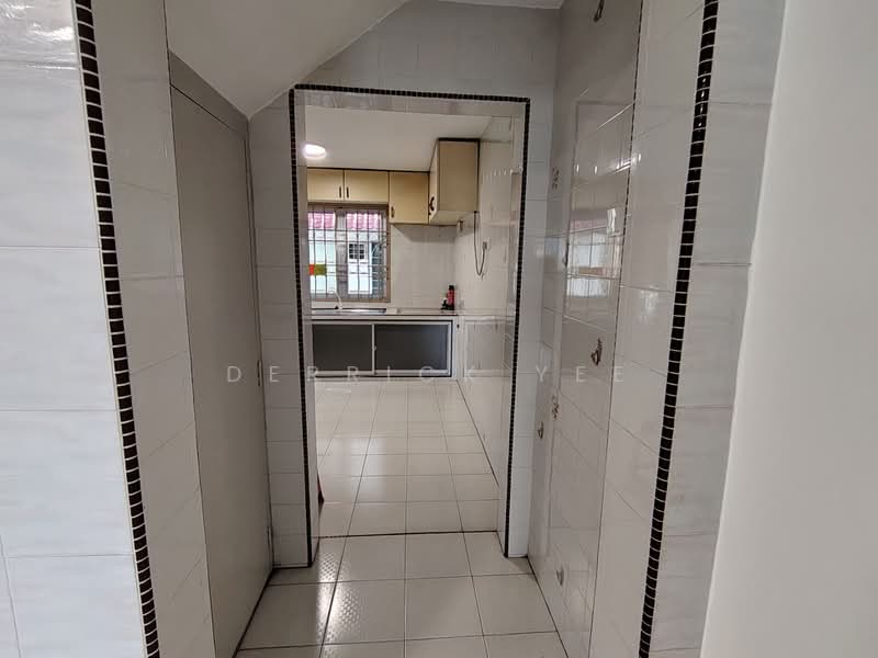 2-storey Terraced House for Sale in Batu Berendam (Melaka) - Derrick Yee - Kitchen - PropertyGuru.com.my