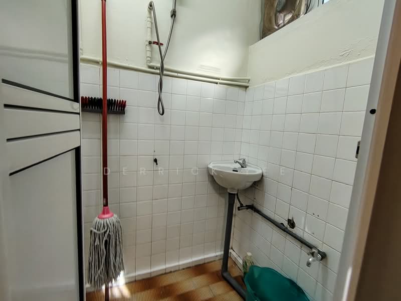 2-storey Terraced House for Sale in Batu Berendam (Melaka) - Derrick Yee - Bathroom - PropertyGuru.com.my