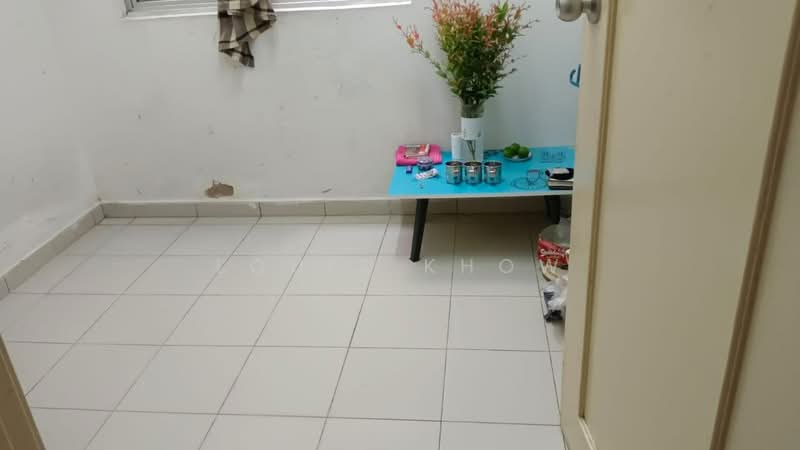 Pangsapuri untuk Dijual di Lake View Suites - Louis Khow - Interior - PropertyGuru.com.my