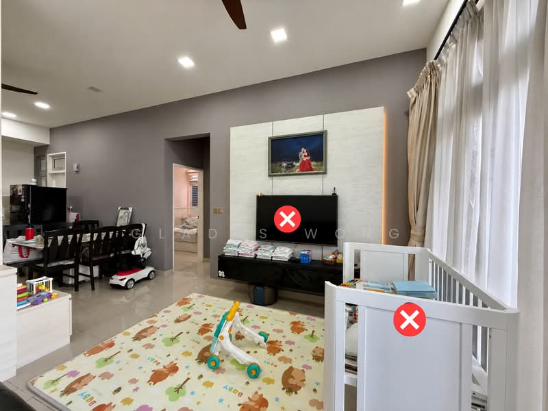 Servis Apartment untuk Dijual di Centra Residences - Gladys Wong - Living Room - PropertyGuru.com.my