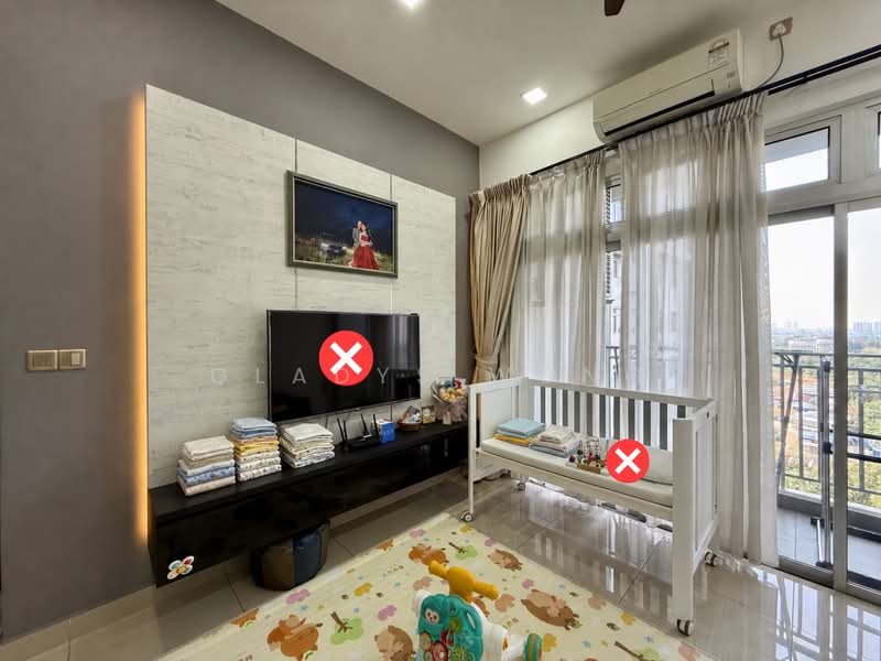 Servis Apartment untuk Dijual di Centra Residences - Gladys Wong - Living Room - PropertyGuru.com.my